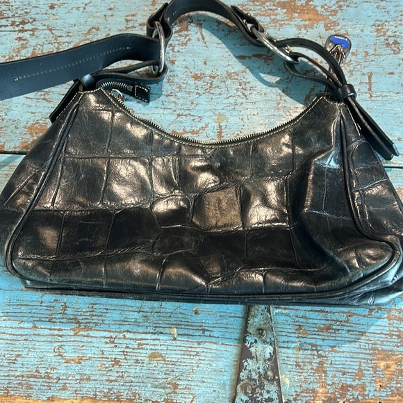 Dooney and Bourke Croco Embossed/Texture Shoulder Hangbag Leather Tote - Picture 5 of 10